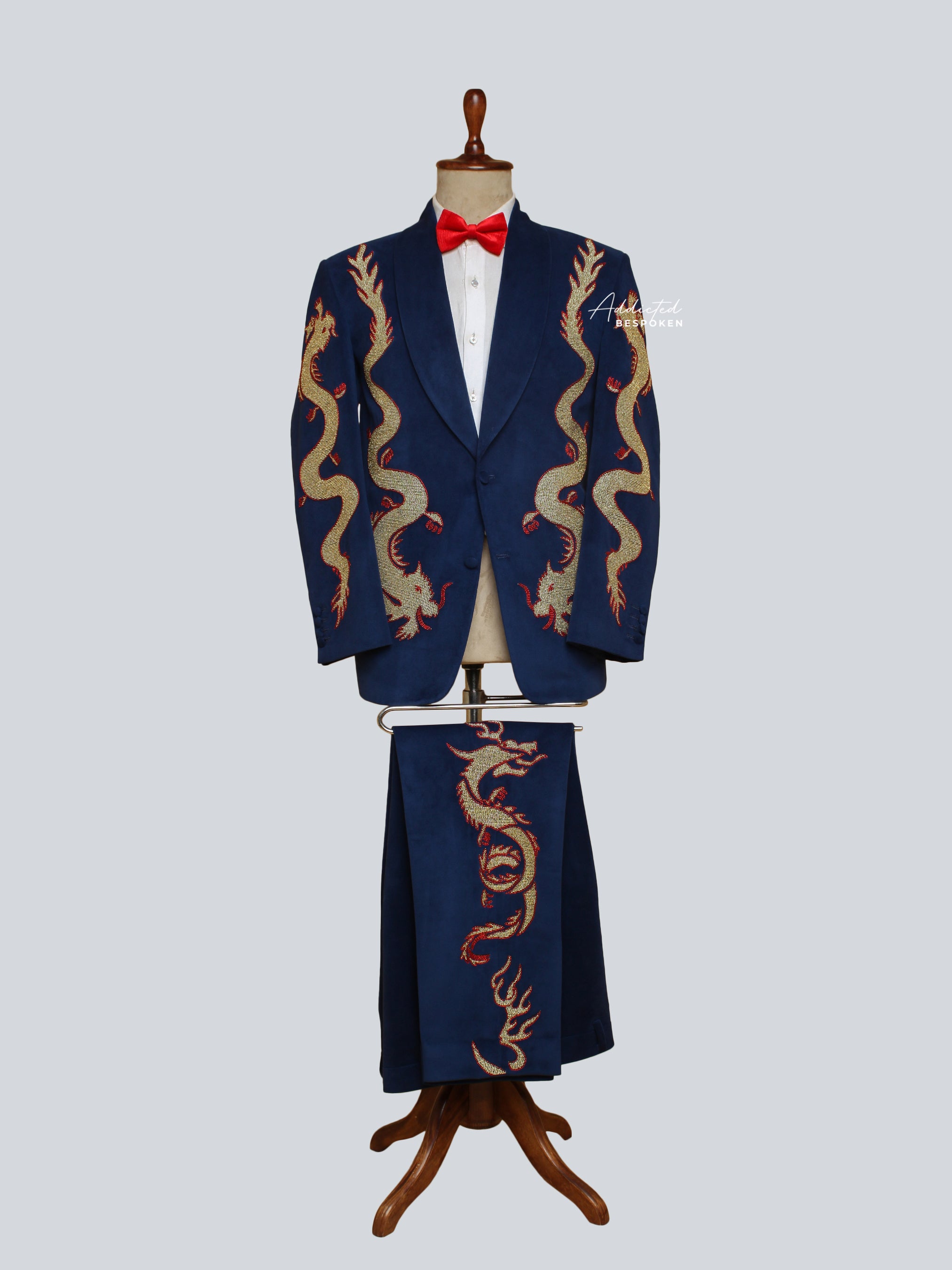 Western Suit, Embroidered Western Suits, Bespoke Wedding Suits, Wedding Men suits, Modern Groom Attire.