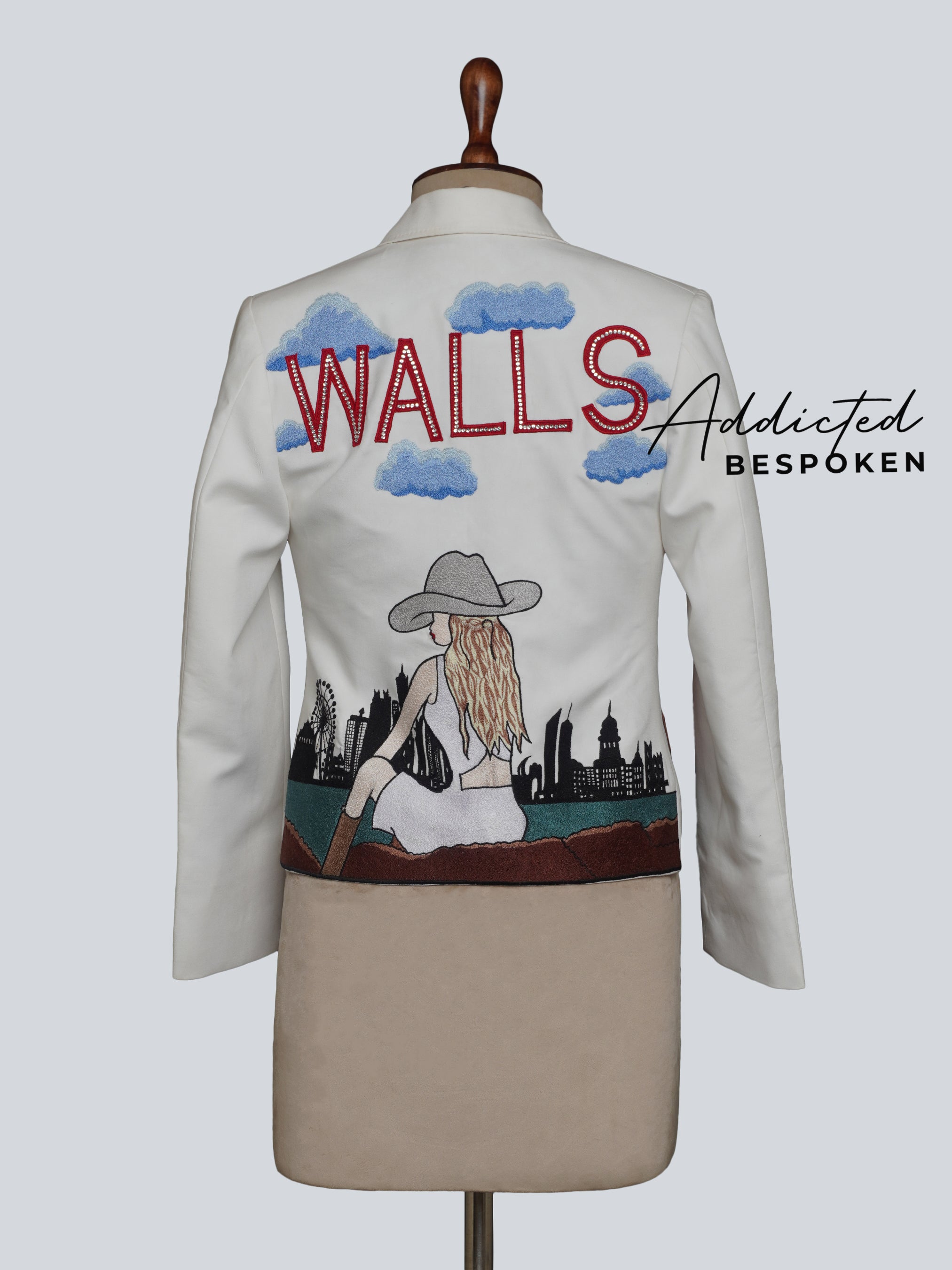 Hand-Painted Detailed Embroidery Suit