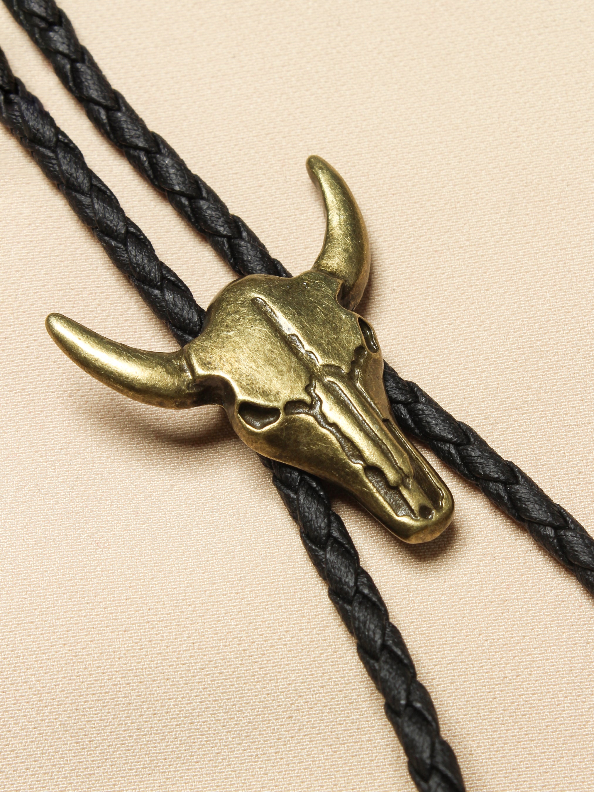 Bull Head Bolo Tie