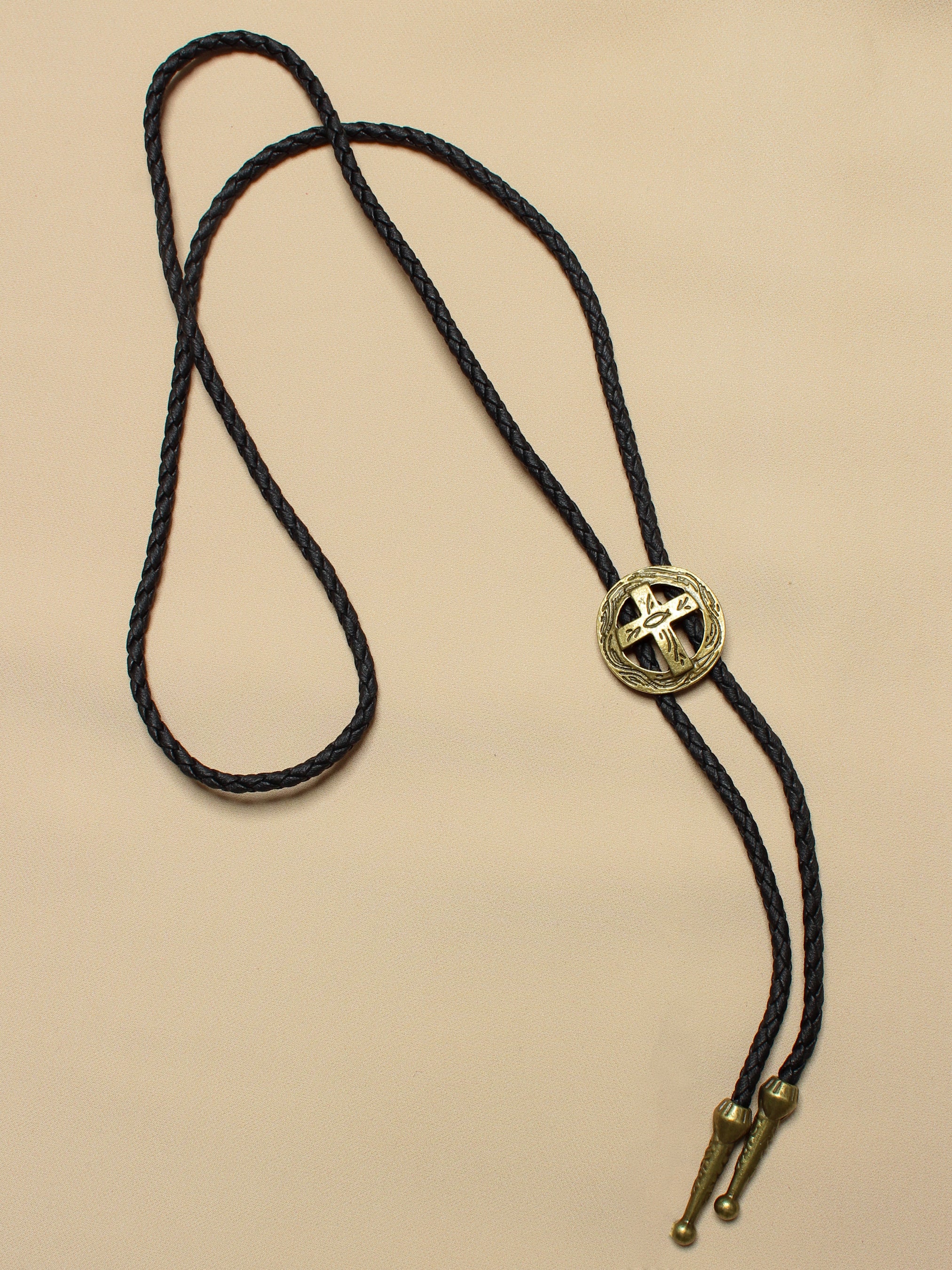 Iconic Cowboy Western Bolo Tie